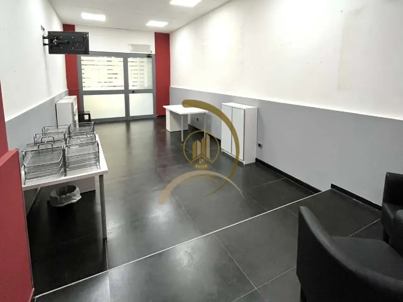 Negozio in Viale Don Luigi Sturzo  5, Andria, {3} - Foto 2
