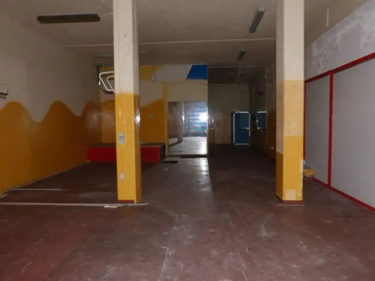 Magazzino in Viale Regina Elena 11, Fossano, {3} - Foto 1