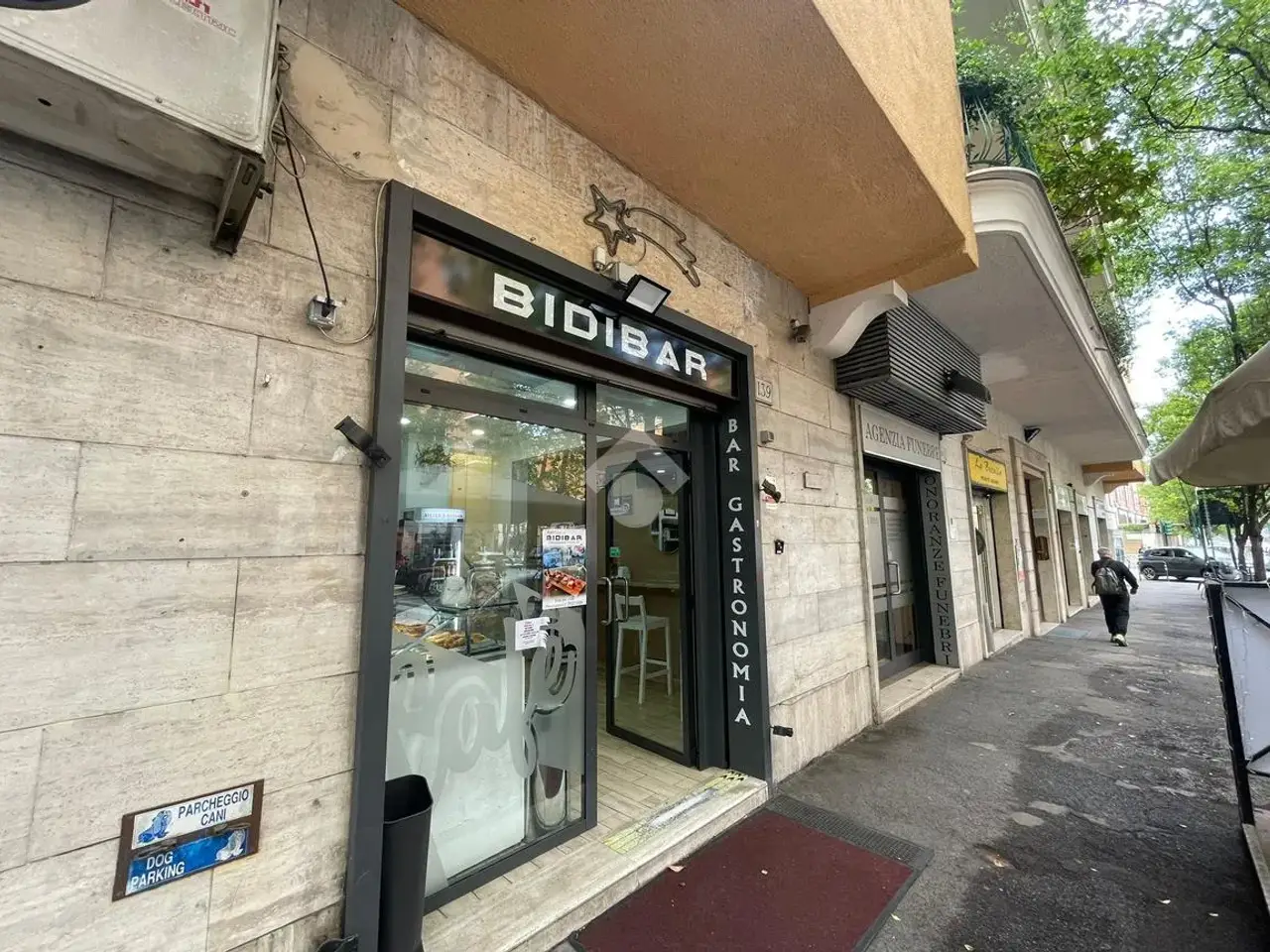 Negozio in Circonvallazione Trionfale 139, Roma, {3} - Foto 1