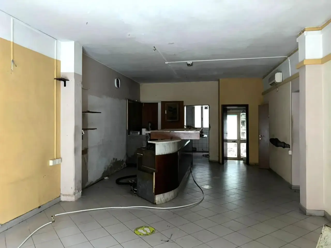 Locale commerciale in , Barga, {3} - Foto 2