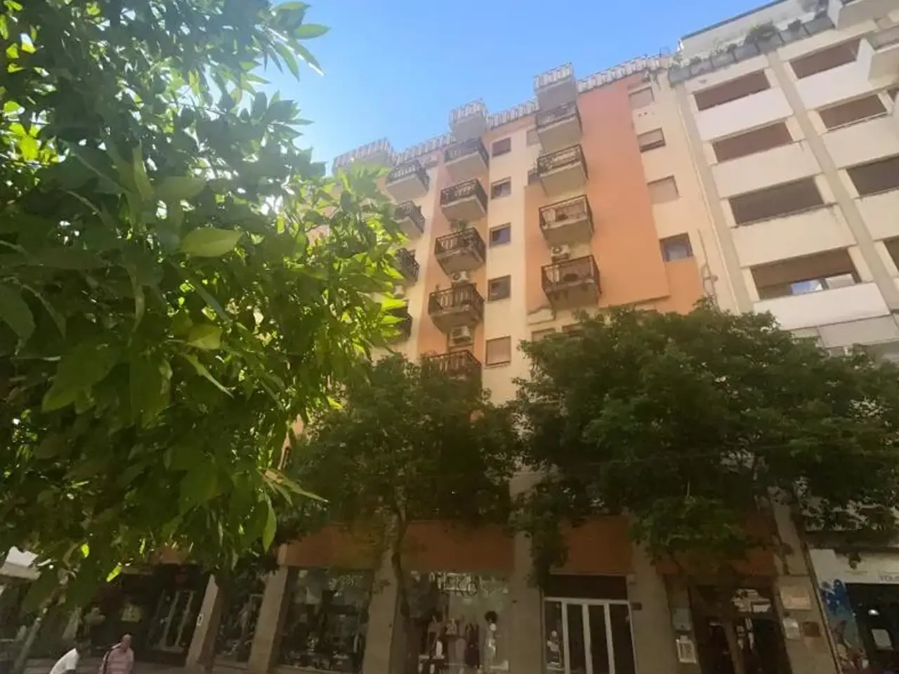 Ufficio in Via Principe di Belmonte 90, Palermo, {3} - Foto 1
