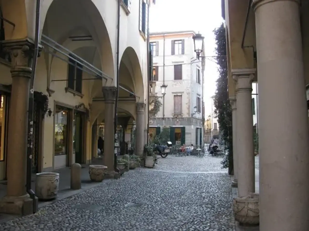 Negozio in Via San Martino E Solferino, Padova, {3} - Foto 1