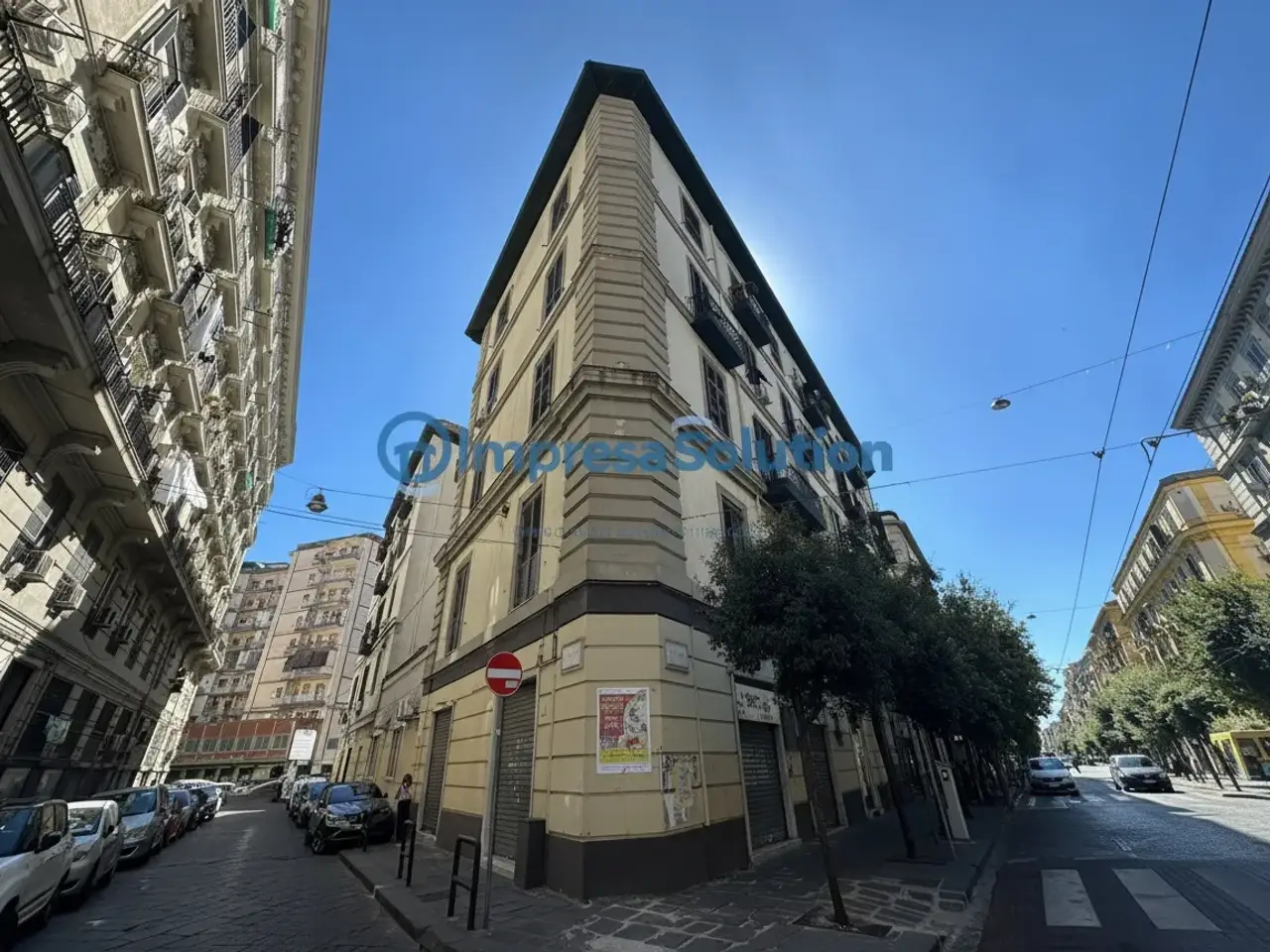 Negozio in Corso Giuseppe Garibaldi, Napoli, {3} - Foto 2