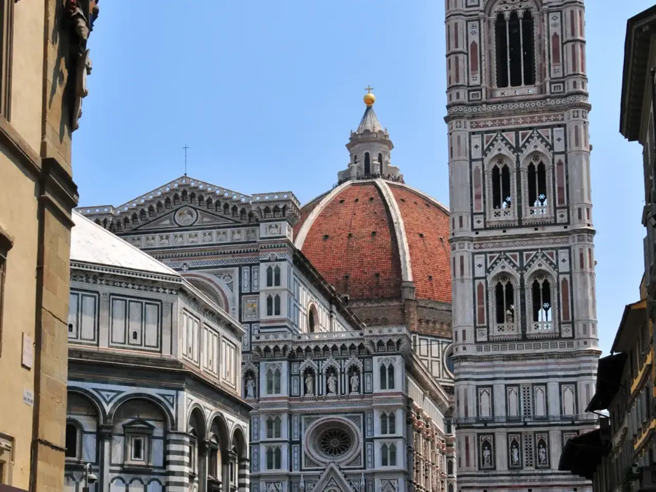 Esercizio commerciale in Piazza del Duomo, Firenze, {3} - Foto 2
