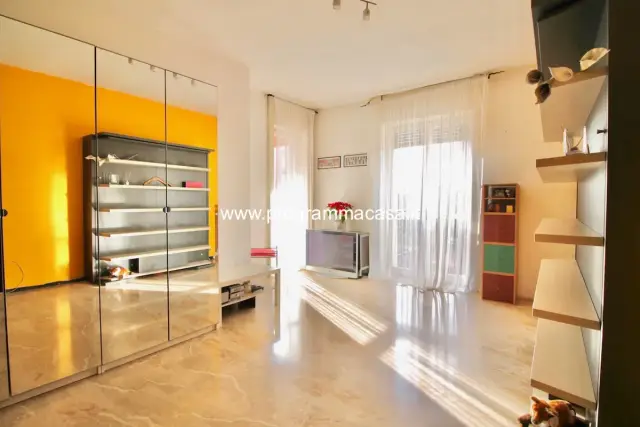 2-room flat in Via delle Regioni, Segrate - Photo 1