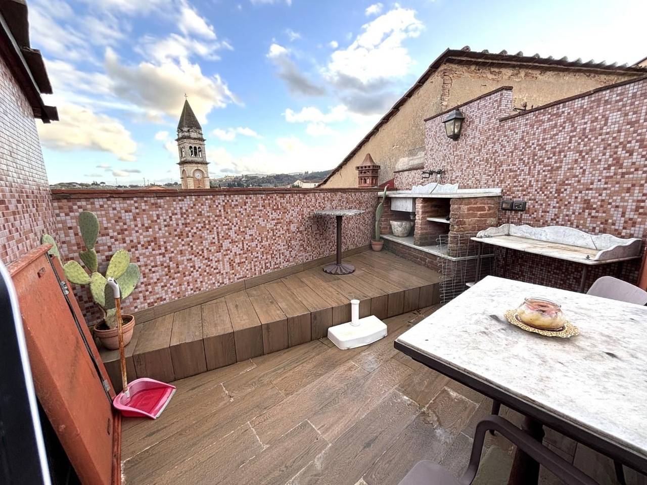 casa indipendente in vendita a Casciana Terme Lari in zona Casciana Terme