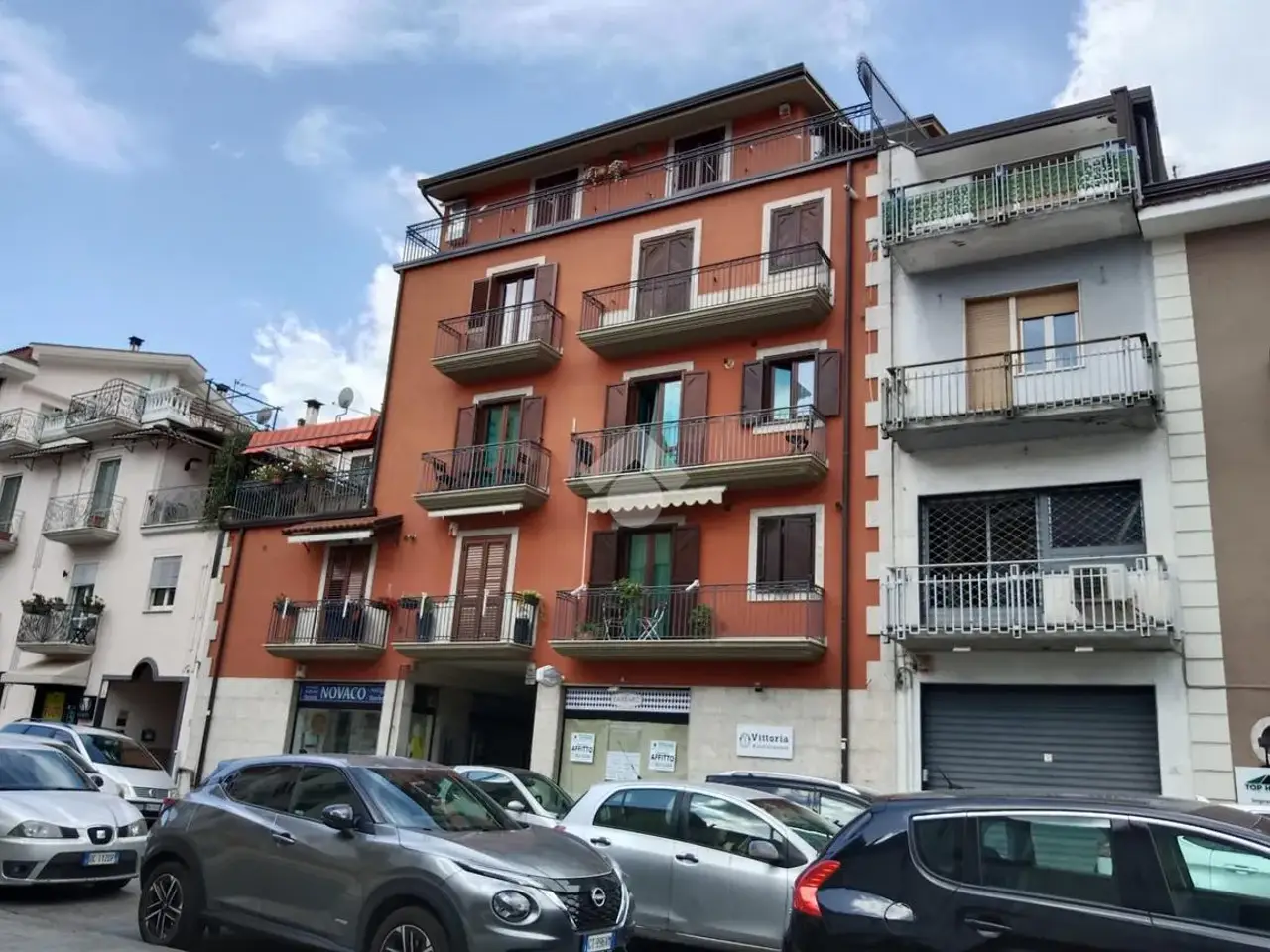 Negozio in Via Piazza Umberto I, Atripalda, {3} - Foto 1