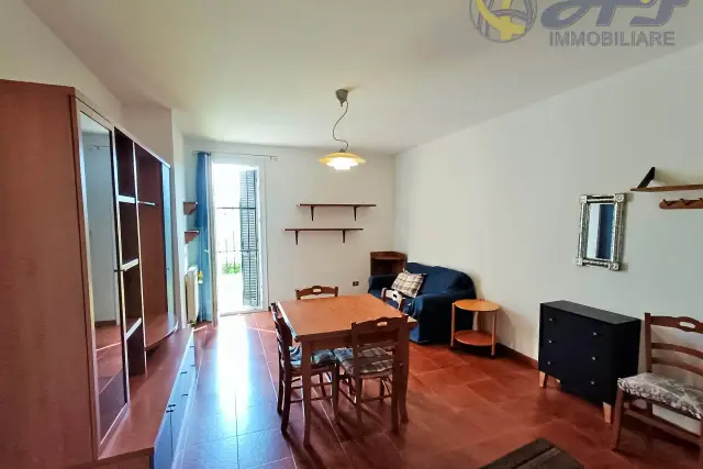 2-room flat in {3}, - Photo 1