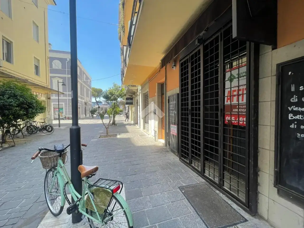 Negozio in Via Piave 21, Pescara, {3} - Foto 1