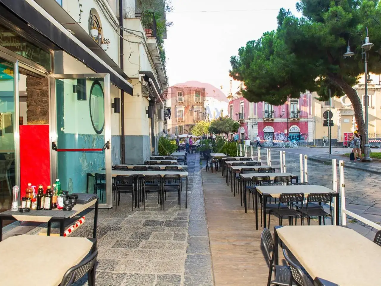 Negozio in Piazza Federico di Svevia 73, Catania, {3} - Foto 2