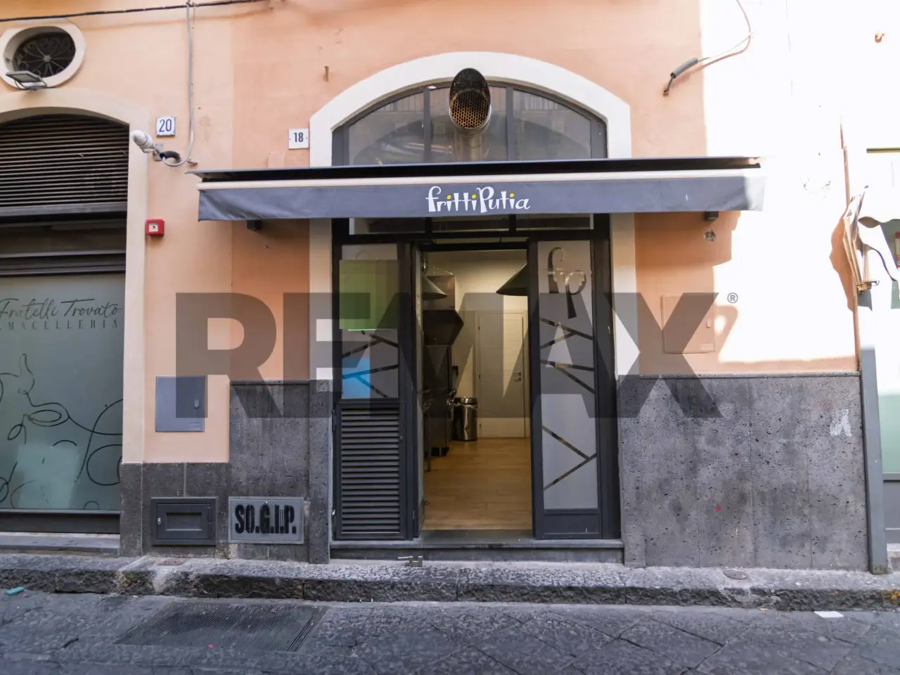 Negozio in Via Davì 18, Acireale, {3} - Foto 2