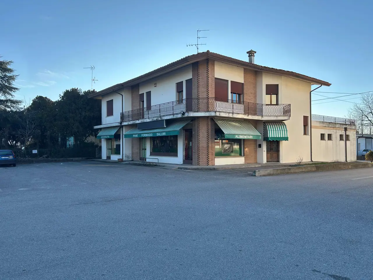 Negozio in Via Postumia Centro 80, Gorgo Al Monticano, {3} - Foto 1