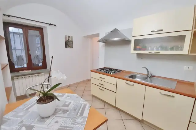 2-room flat in Piazza Ellero, Mondovì - Photo 1