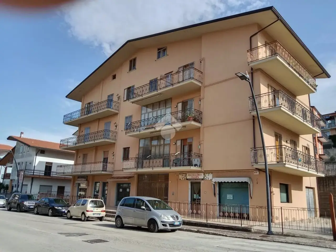 Negozio in Viale degli Astronauti, Montemiletto, {3} - Foto 1