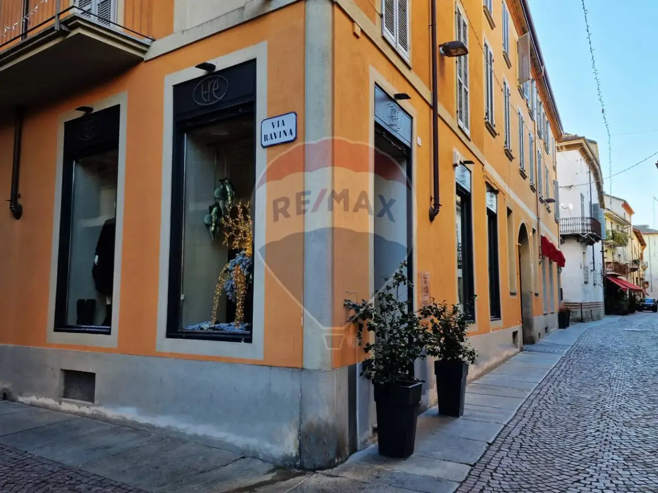 Negozio in Via Pertinace 3, Alba, {3} - Foto 2