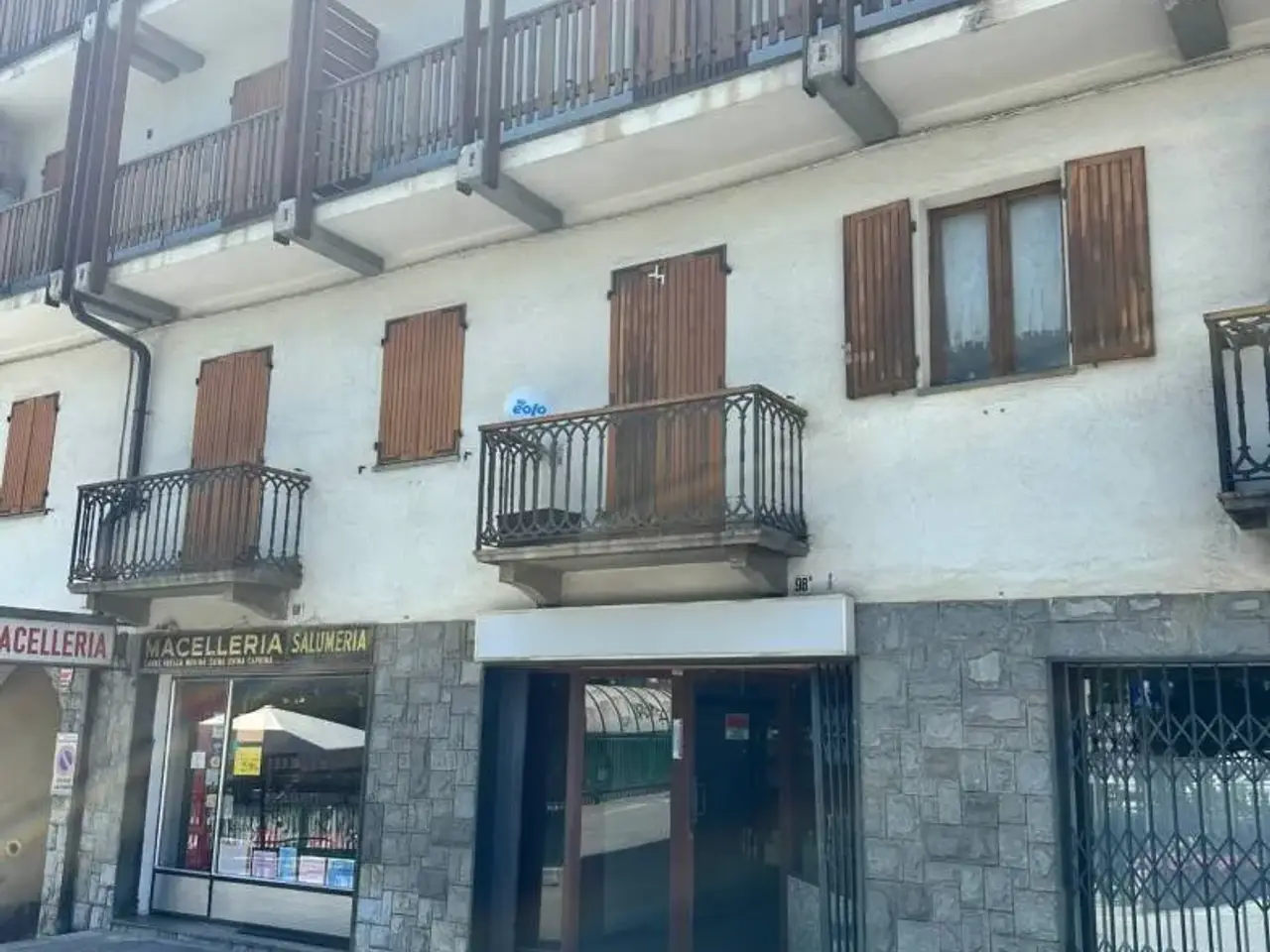 Locale commerciale in Via G. F. Medail 98,Bardonecchia, Bardonecchia, {3} - Foto 1