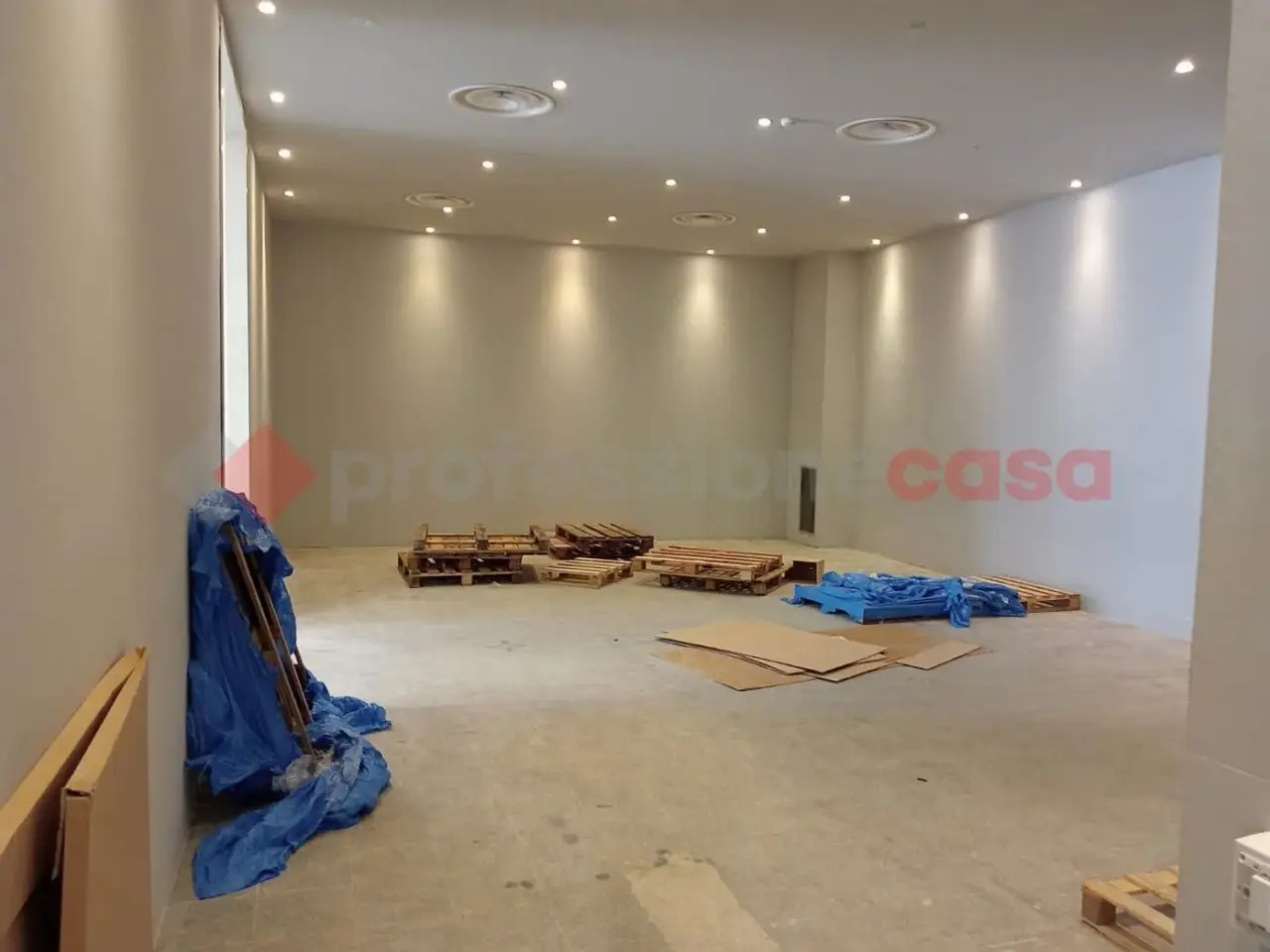 Magazzino in Via Calamandrei, Arezzo, {3} - Foto 1