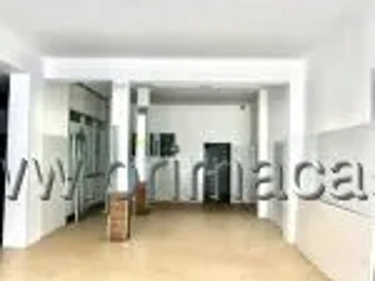 Negozio in Viale Trento 76, Vicenza, {3} - Foto 1