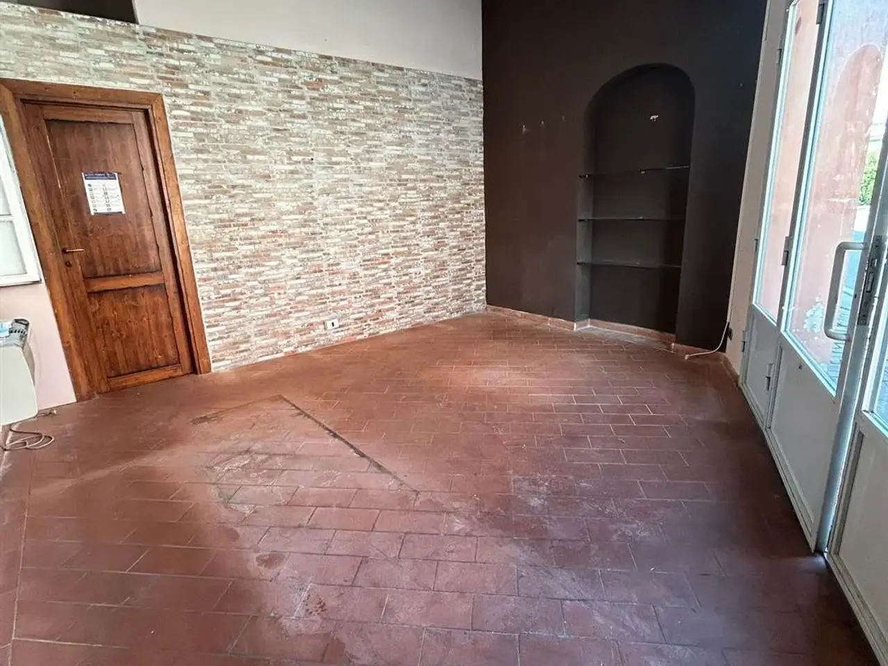 Negozio in , San Giuliano Terme, {3} - Foto 1