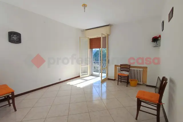 Vierzimmerwohnung in Via Adamello  14, Carpi - Foto 1