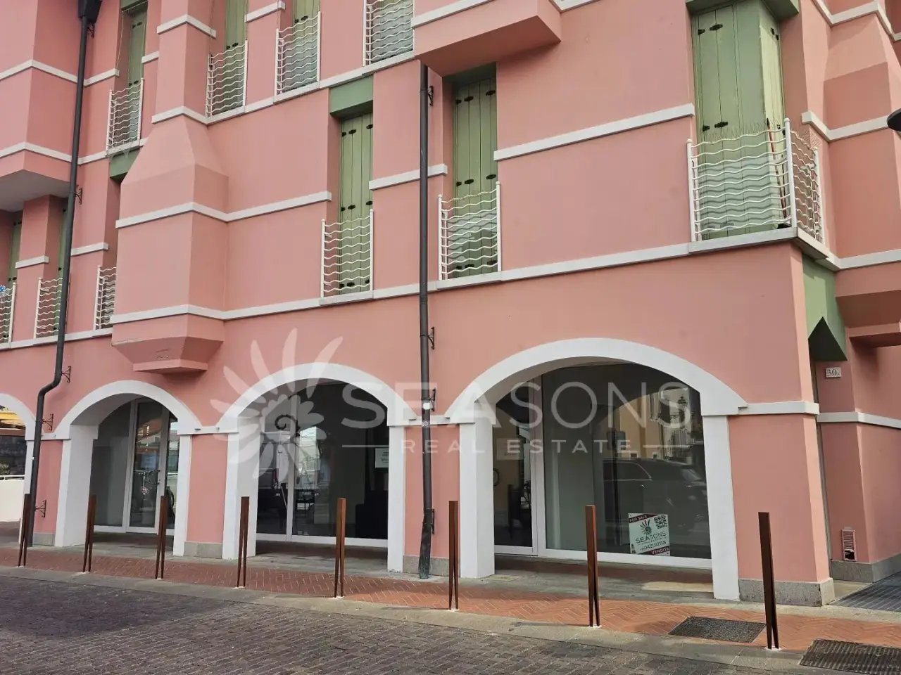Negozio in Via Roma, 30, Caorle, {3} - Foto 1