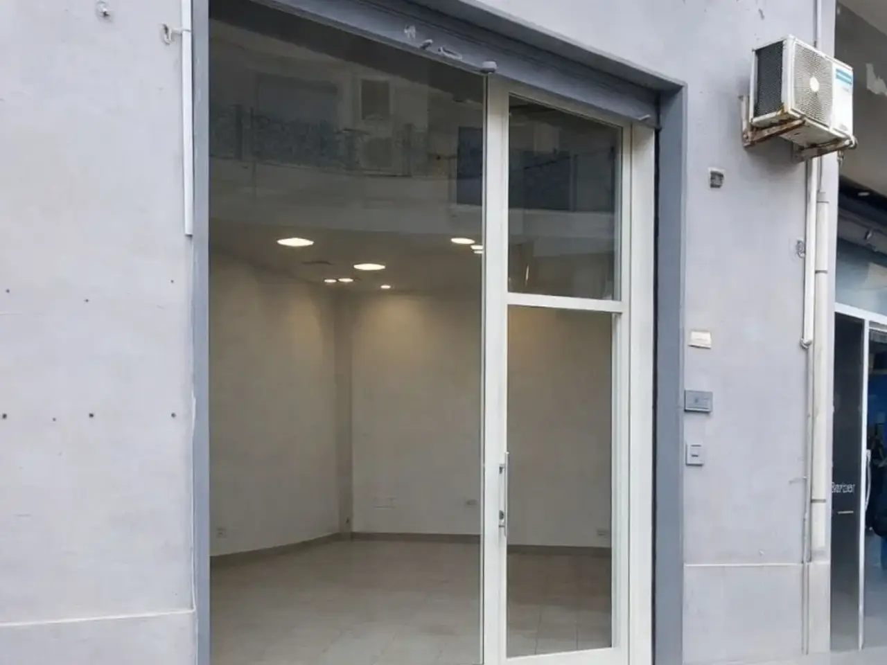 Negozio in Corso Alcide De Gasperi, Castellammare Di Stabia, {3} - Foto 1