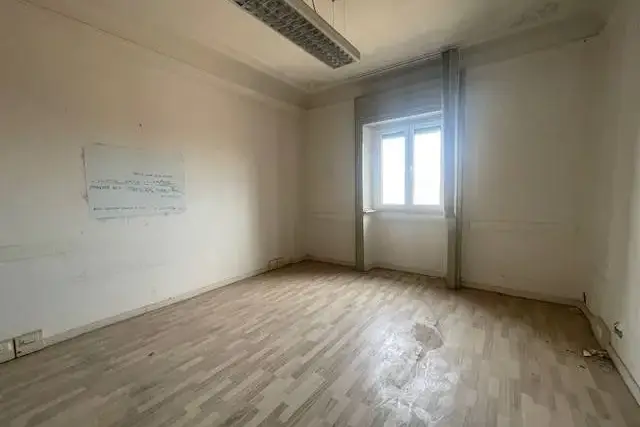 Gemeinschaftsbüro in Via Francesco Rizzoli 7, Bologna - Foto 1