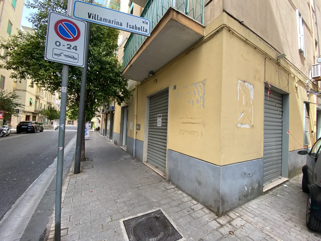 Autorimessa in Via Martiri Ungheresi 14, Salerno, {3} - Foto 1