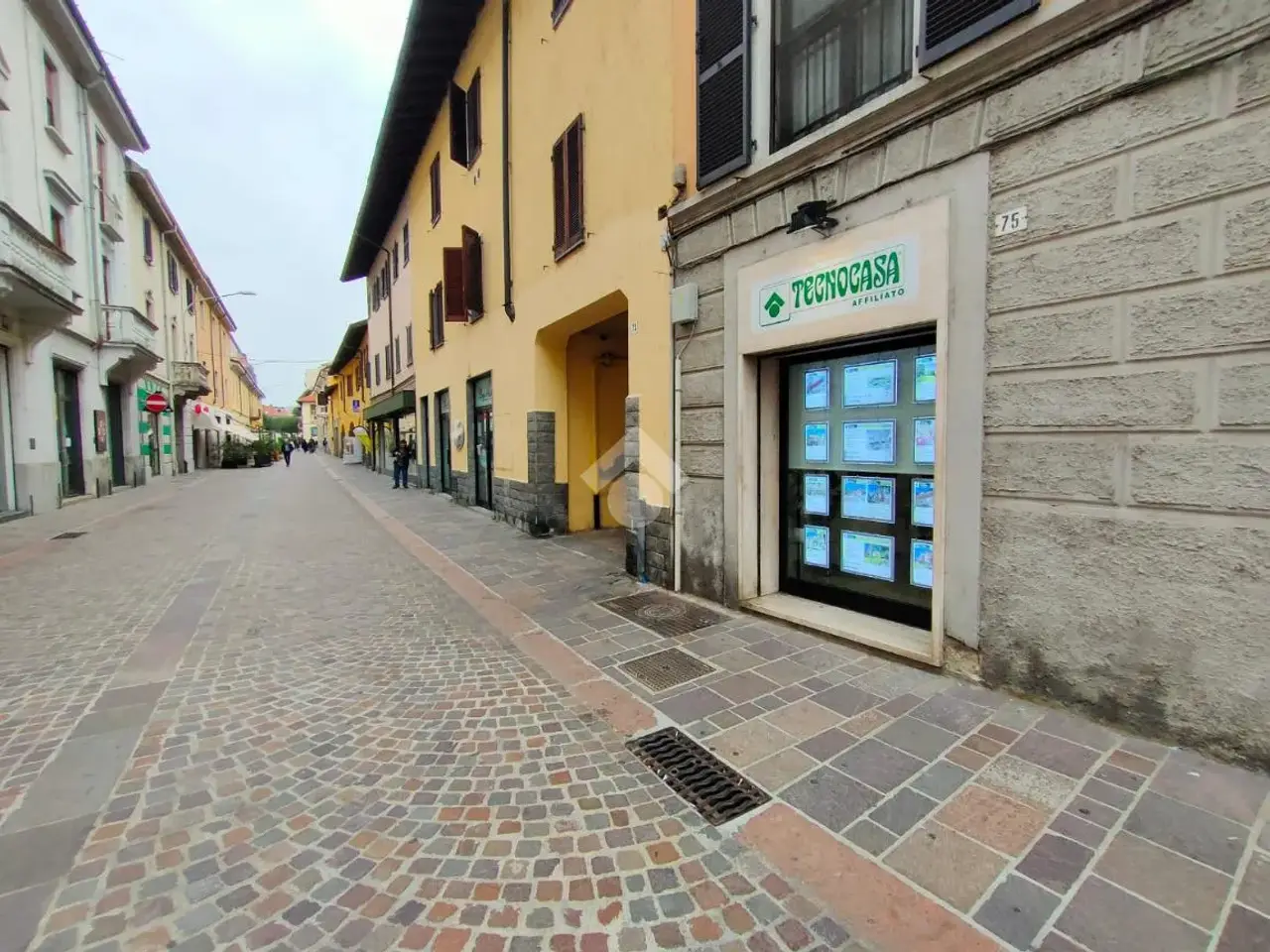 Laboratorio in Corso Magenta 73, Legnano, {3} - Foto 2