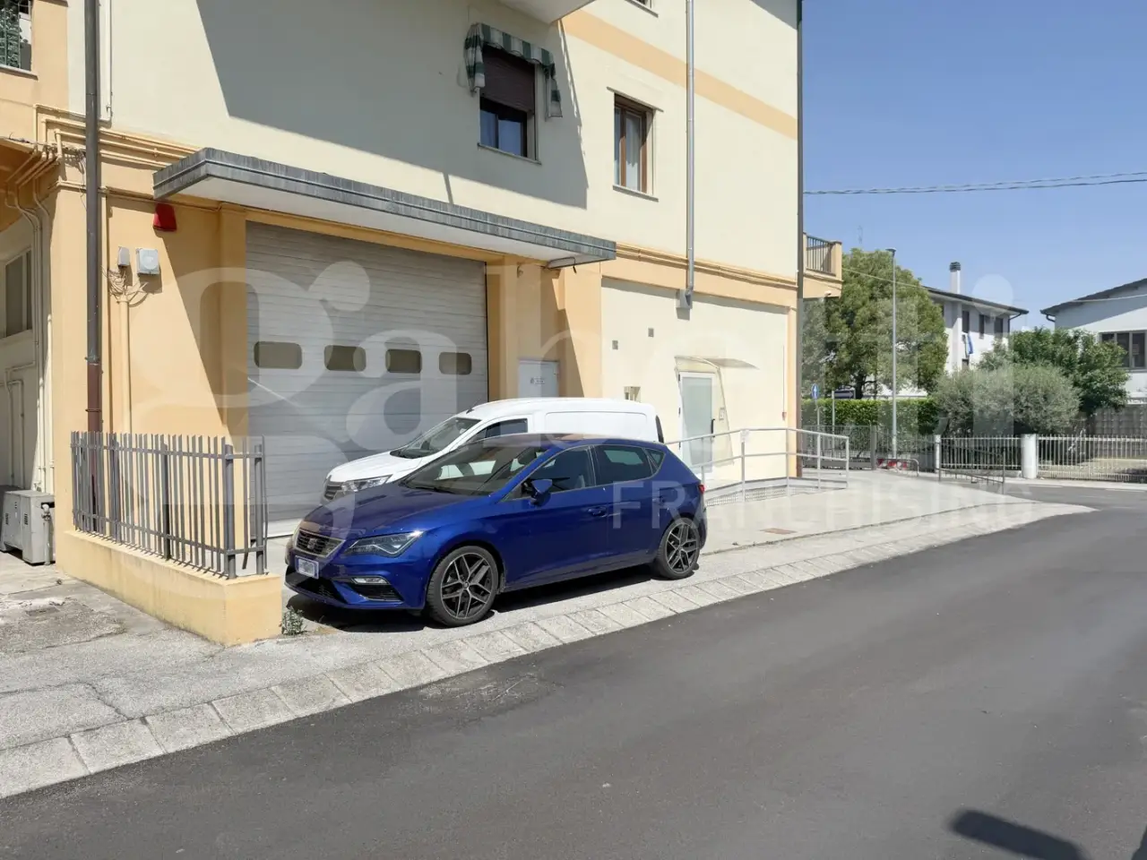 Magazzino in Via Bolzano 4, Albignasego, {3} - Foto 2