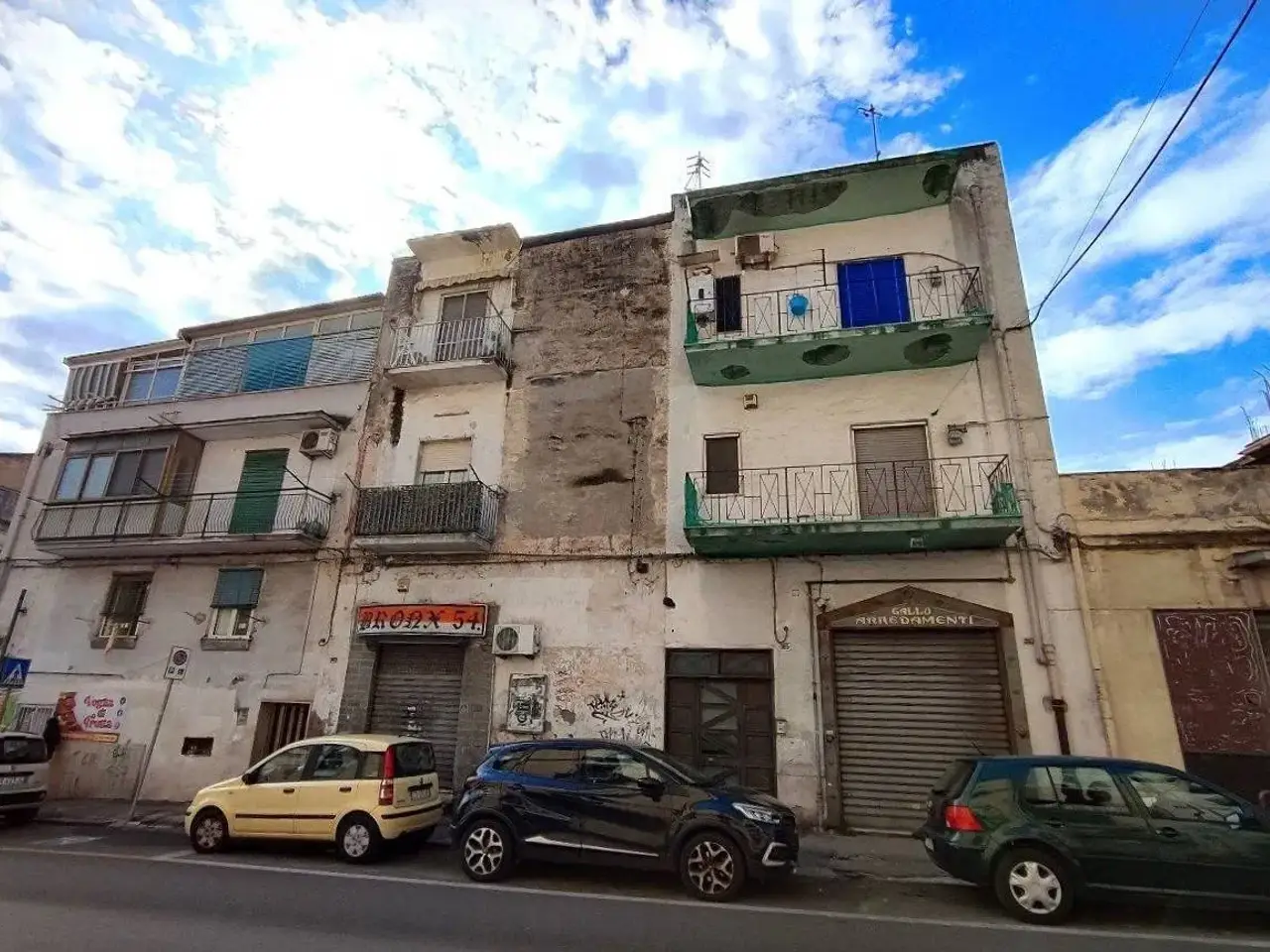 Negozio in Via V. Veneto 367, Torre Annunziata, {3} - Foto 1