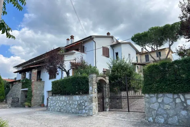 Mansion in Viale Giacomo Matteotti, Cortona - Photo 1