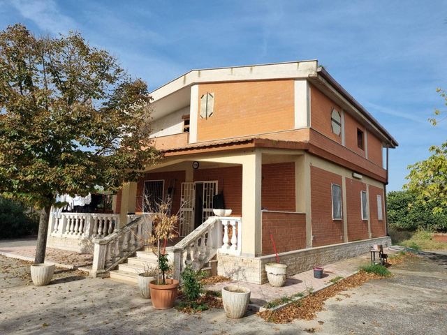 Villa, Foggia - Foto 1