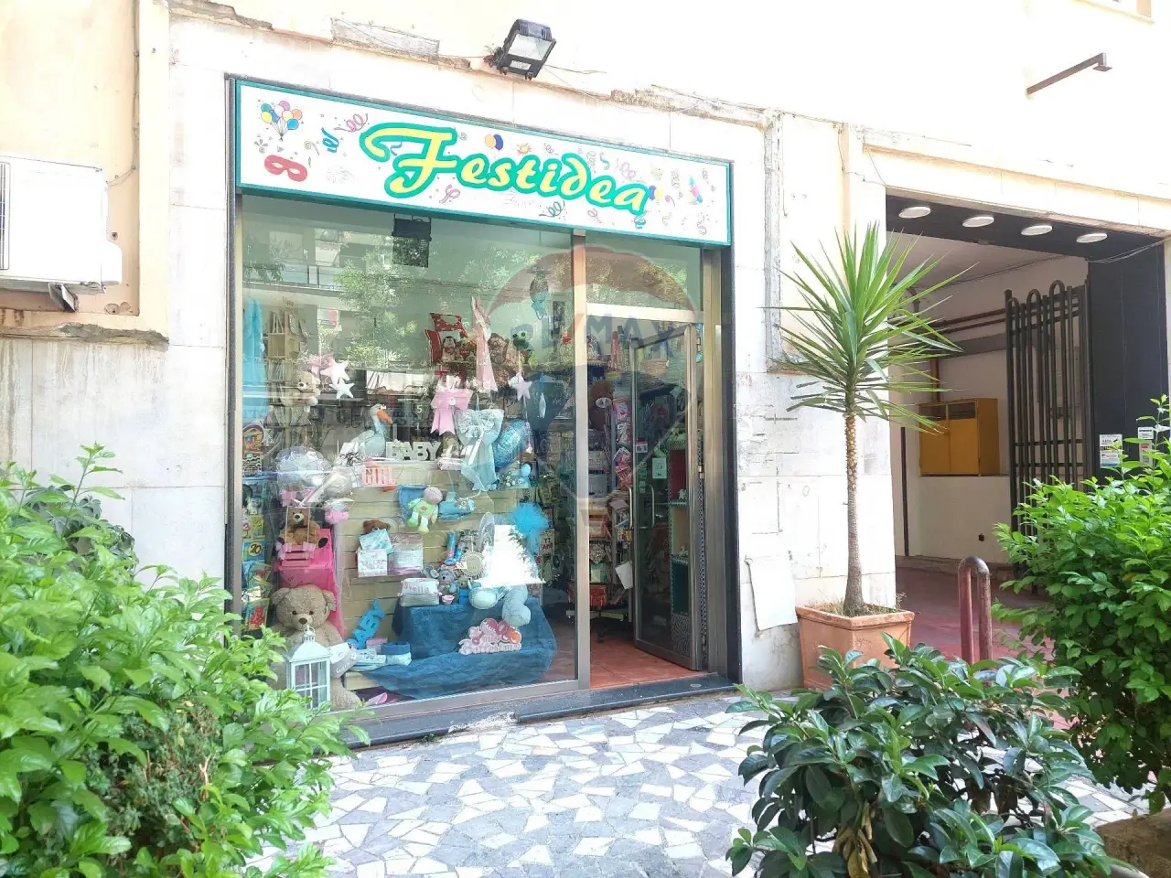 Esercizio commerciale in Via del Bersagliere 39, Palermo, {3} - Foto 1