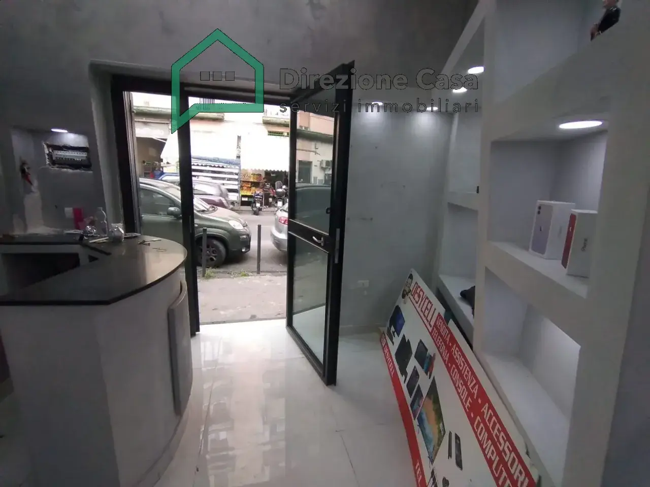 Negozio in Via Abate Minichini, 52, Napoli, {3} - Foto 2