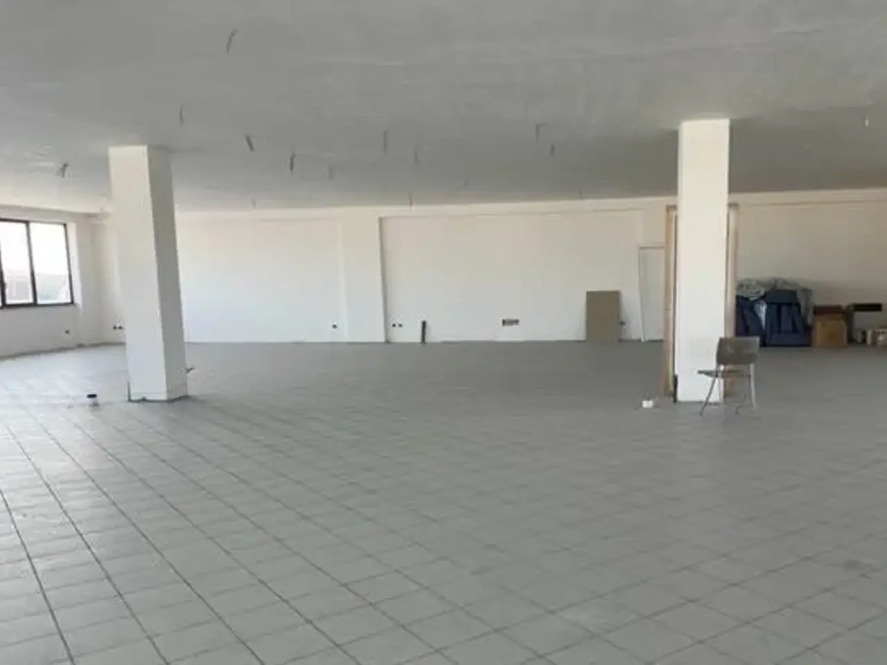 Negozio in Via Pasubio, San Benedetto Del Tronto, {3} - Foto 2