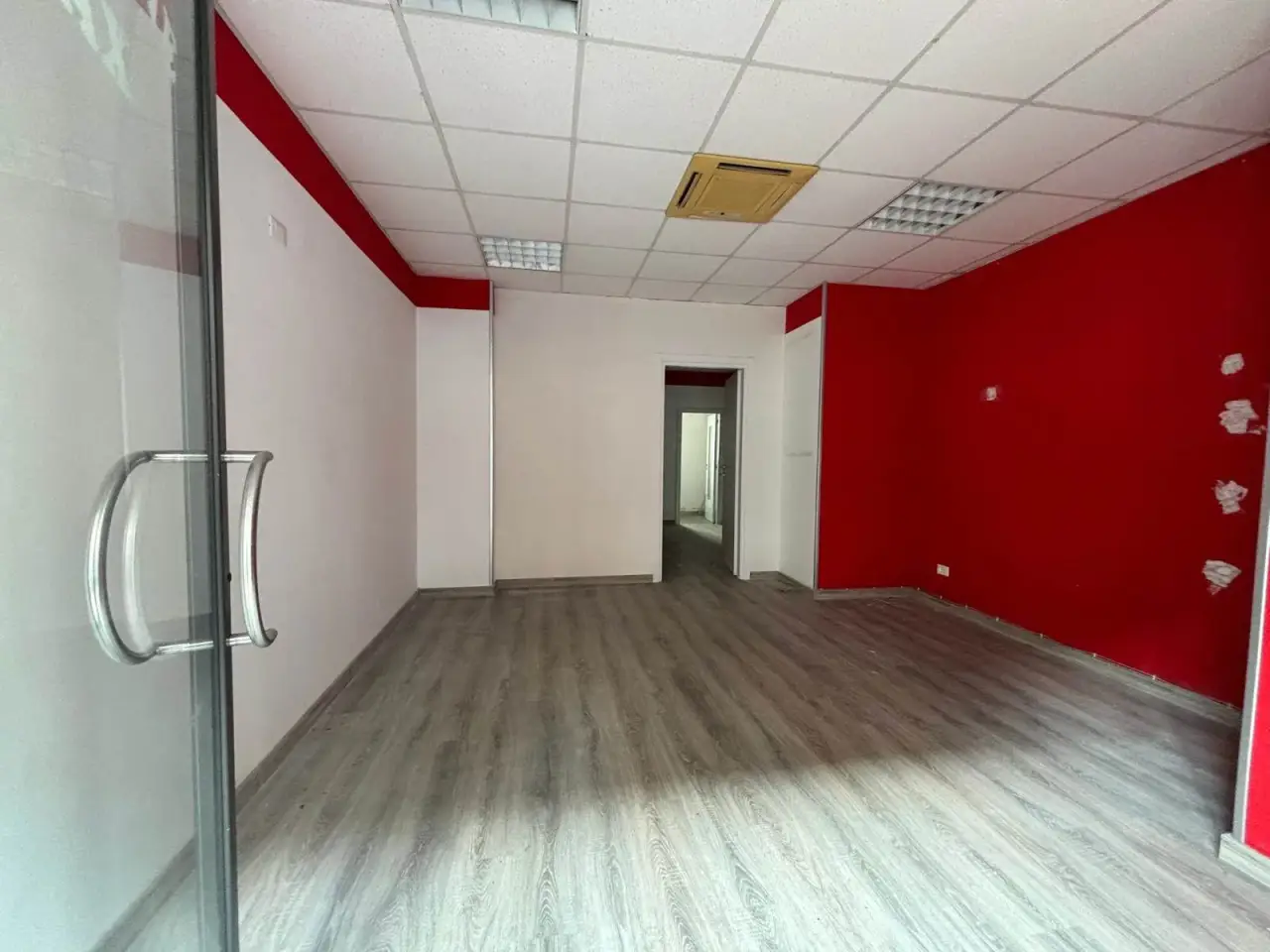Locale commerciale in Via Campania, Italia/Montegranaro, Taranto, Taranto, Taranto, {3} - Foto 1