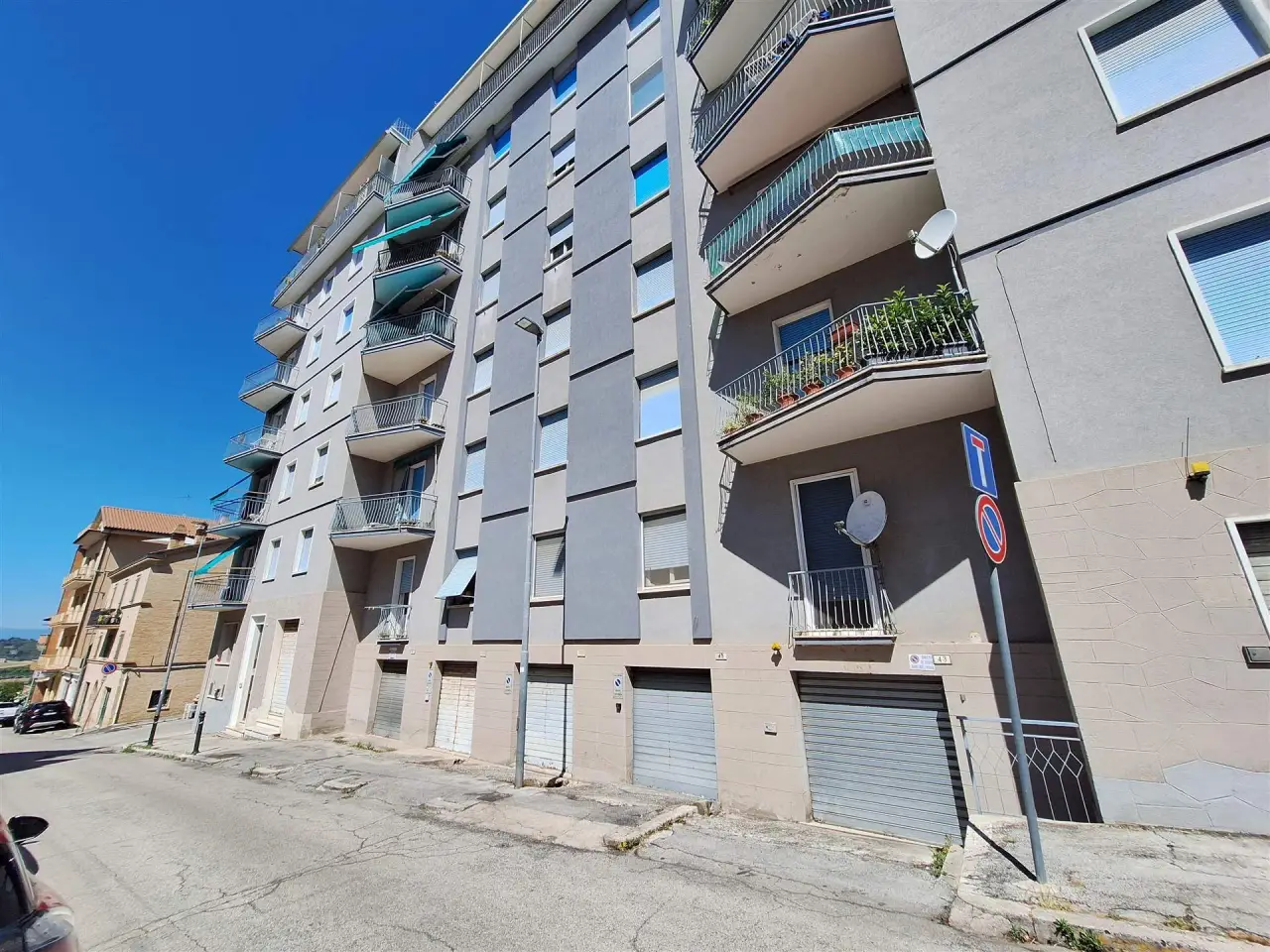 Magazzino in , Macerata, {3} - Foto 1