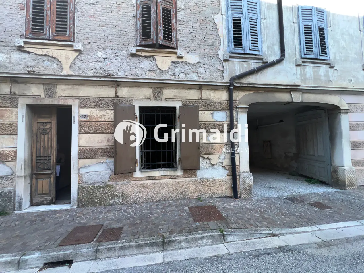 Palazzina commerciale in Via Alessandro Manzoni 17, Mariano Del Friuli, {3} - Foto 2