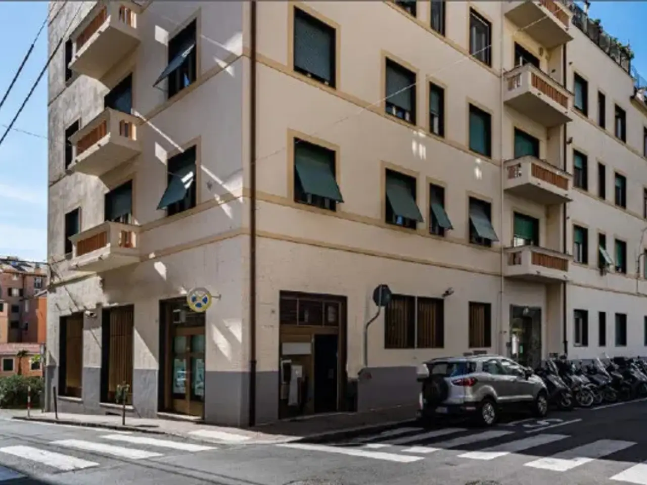 Negozio in Via Sabotino 12, Genova, {3} - Foto 1