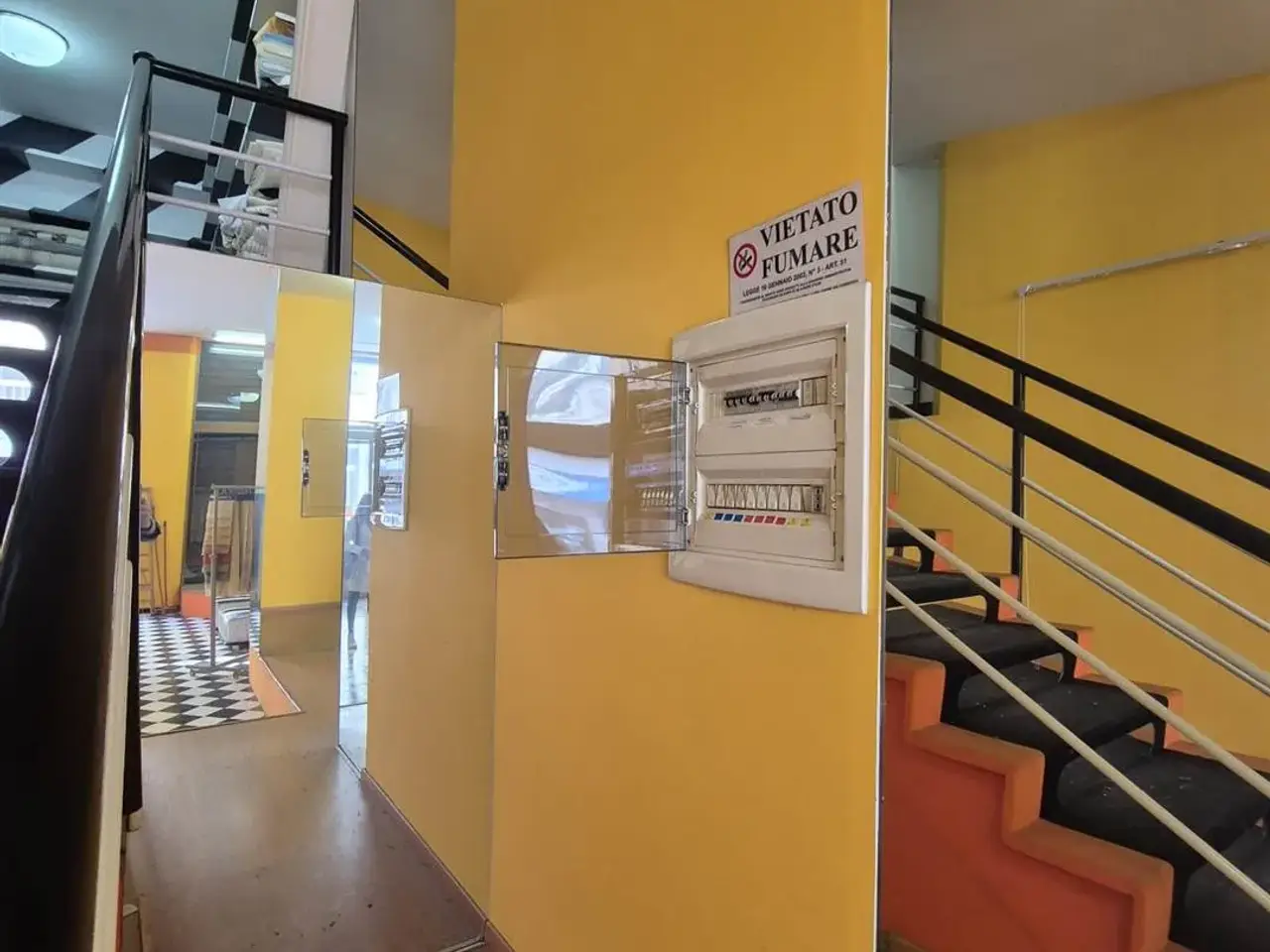 Negozio in , Ancona, {3} - Foto 2
