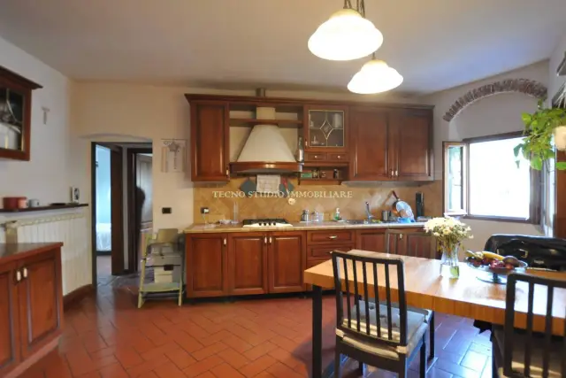 3-room flat in Piazza Giuseppe Garibaldi, Impruneta - Photo 1