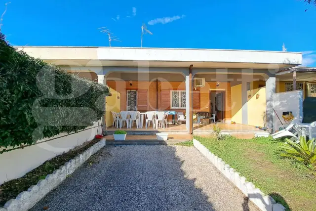 Villa a schiera in Via Tirino 35, Ardea - Foto 1