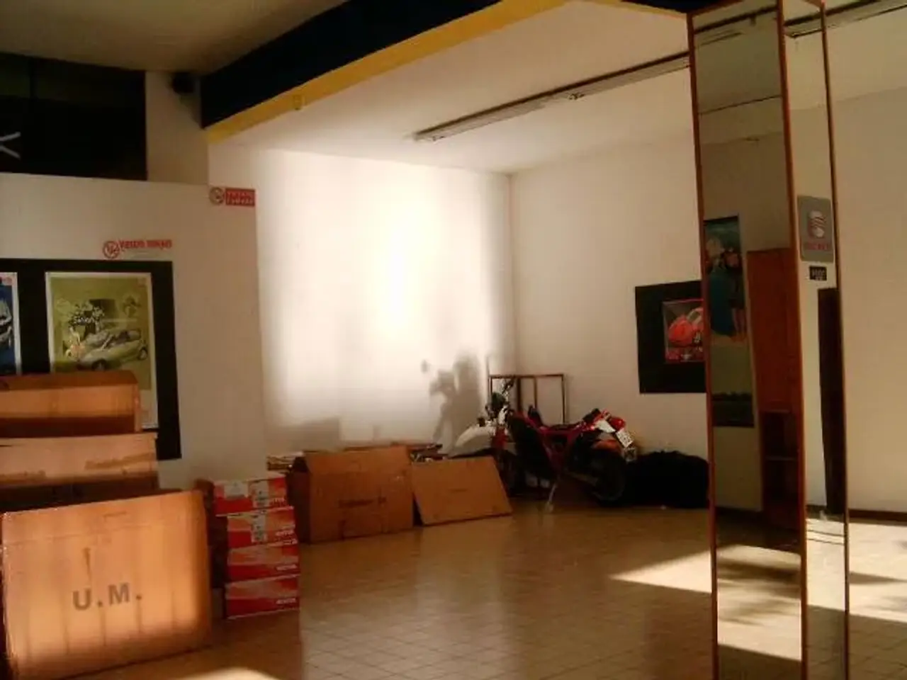 Esercizio commerciale in , Agliana, {3} - Foto 2