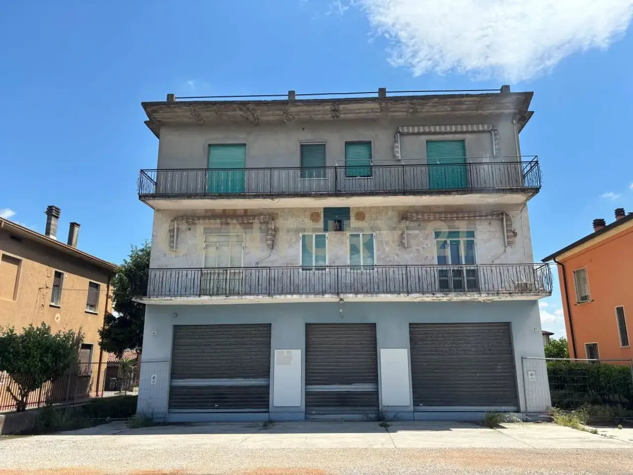 Palazzina commerciale in Via Roma 85, Isola Della Scala, {3} - Foto 1