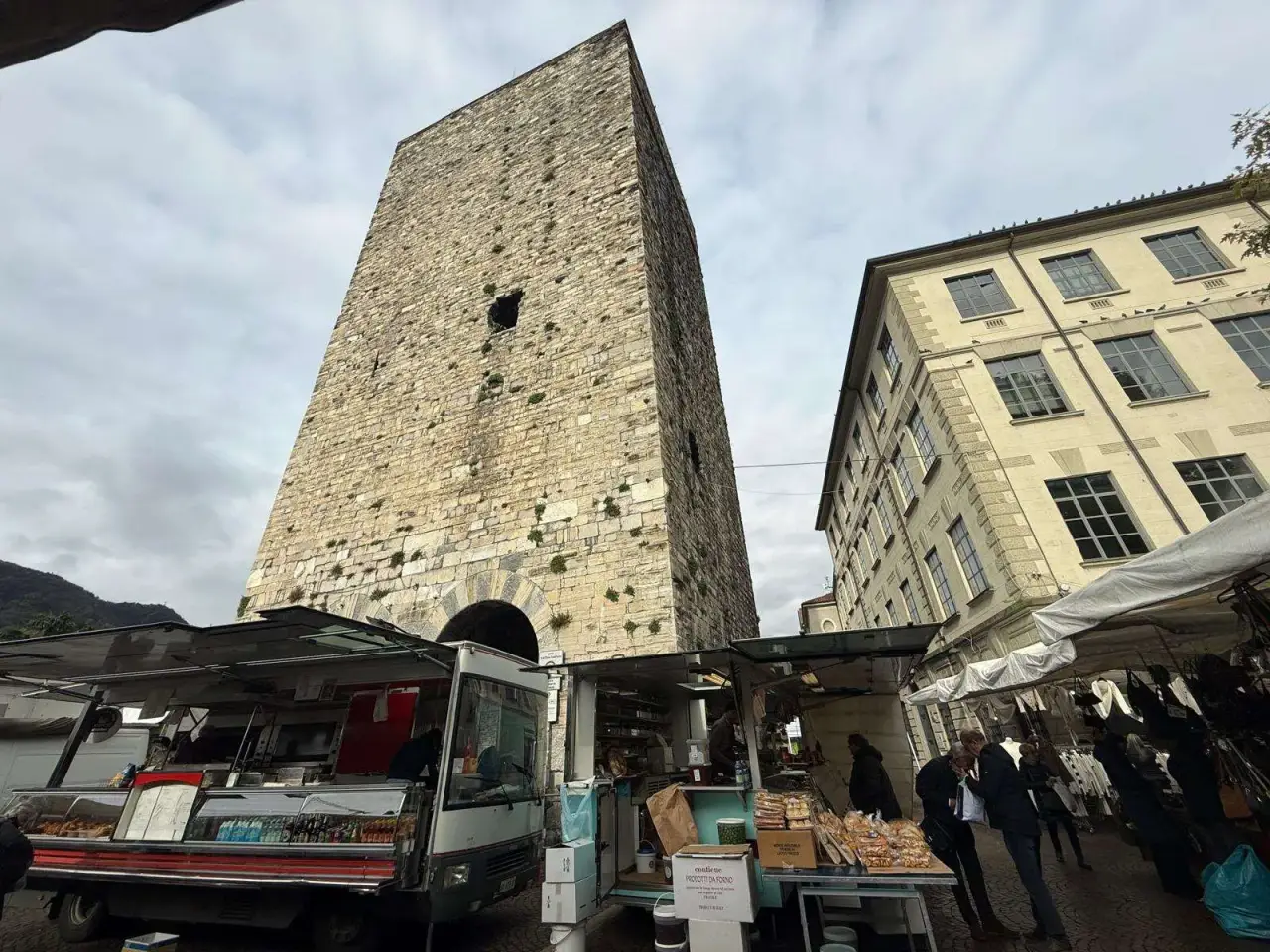 Minimarket in Lungo Lario Trieste , Como, {3} - Foto 1