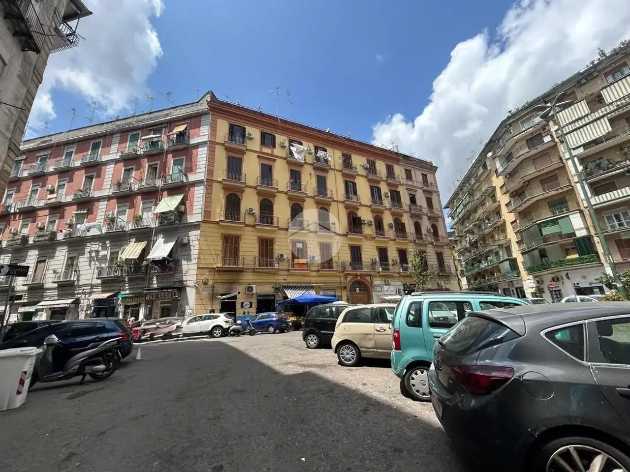 Negozio in Via Filippo Cavolino 49, Napoli, {3} - Foto 1