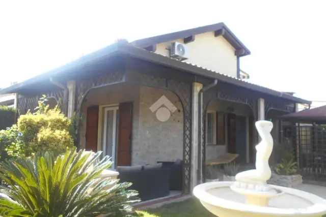 Villa in Via Moorea 2, Comacchio - Foto 1