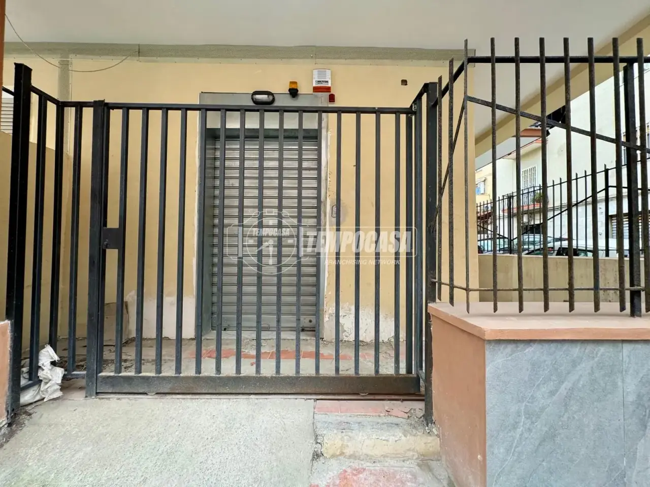 Negozio in Via Eurialo, Napoli, {3} - Foto 1