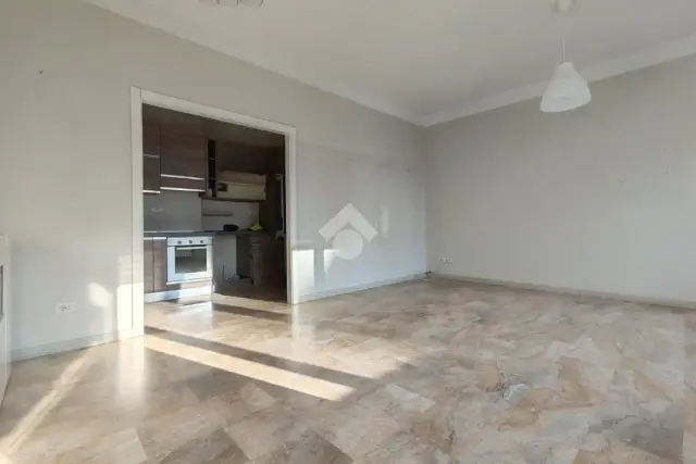 3-room flat in Via Sporting Mirasole 19, Opera - Photo 1